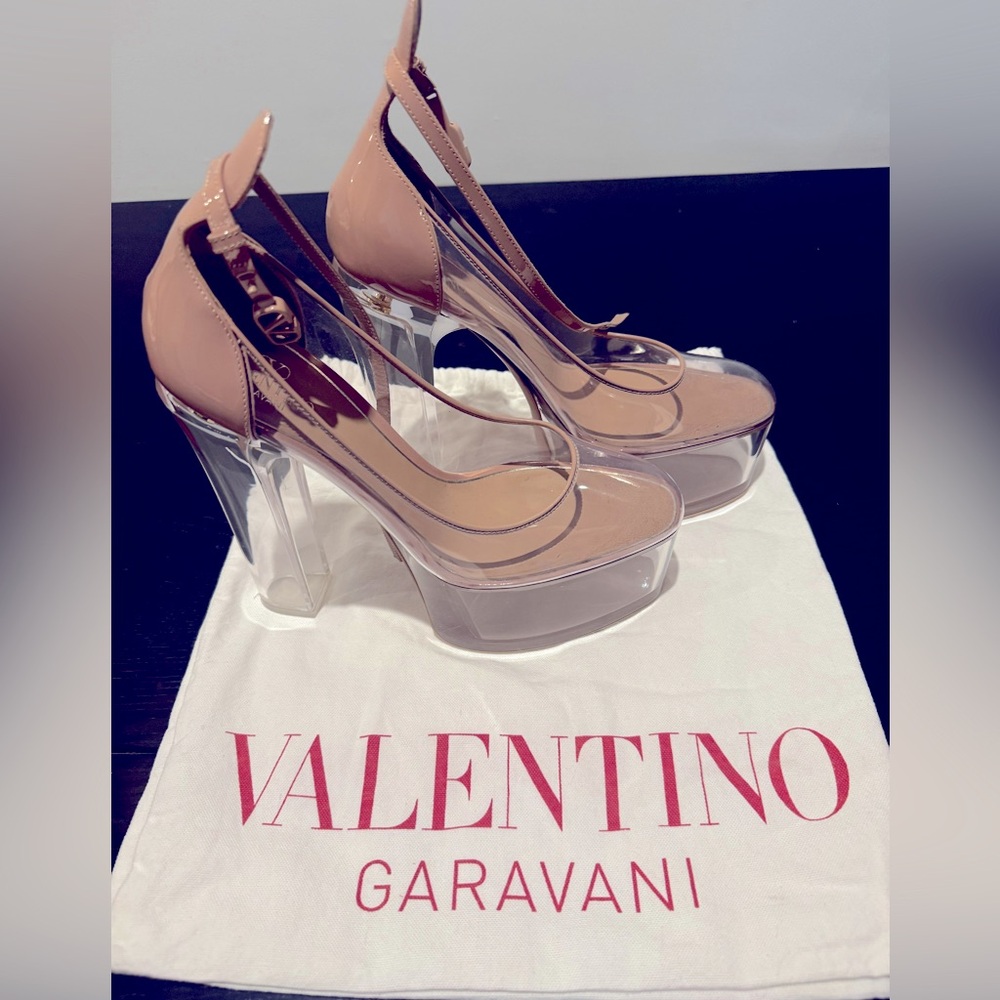 Valentino heels size 39